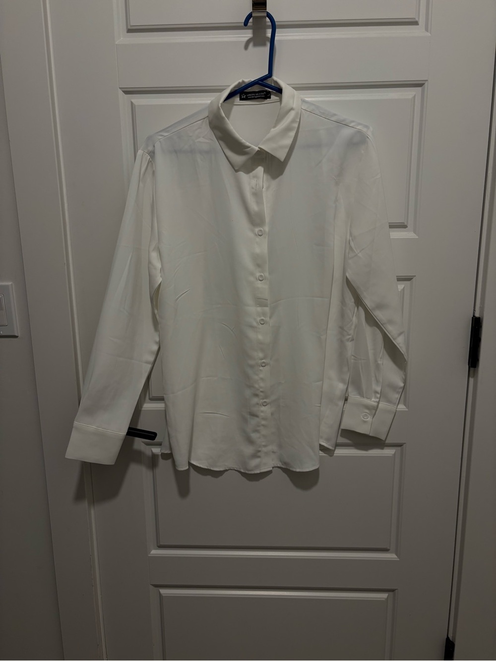 Women's White Button-Front Lightweight Poly Blend Blouse